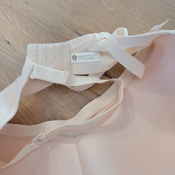 NWT La Leche League Lined Wireless Nursing Bra - Picture 4 of 4